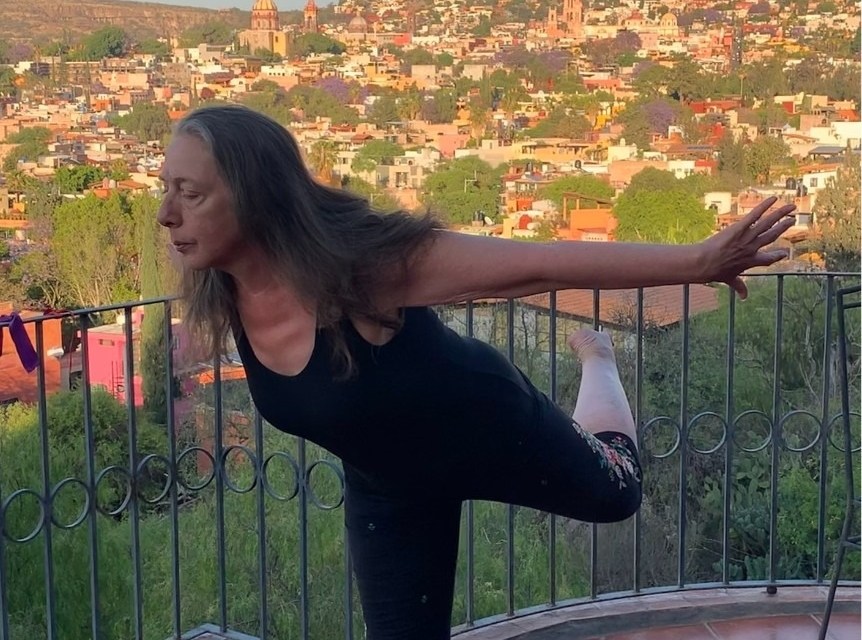 dragon, swimming dragon, nanagsmith, lotusyogaarts, nanna smith.