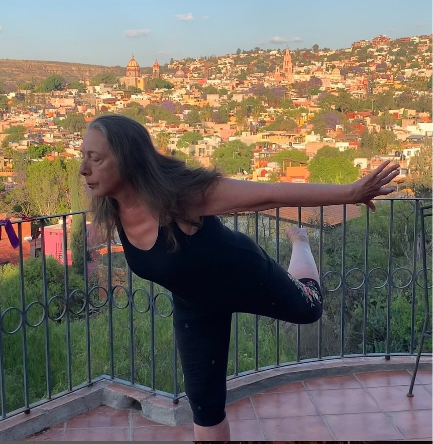 dragon, swimming dragon, nanagsmith, lotusyogaarts, nanna smith.